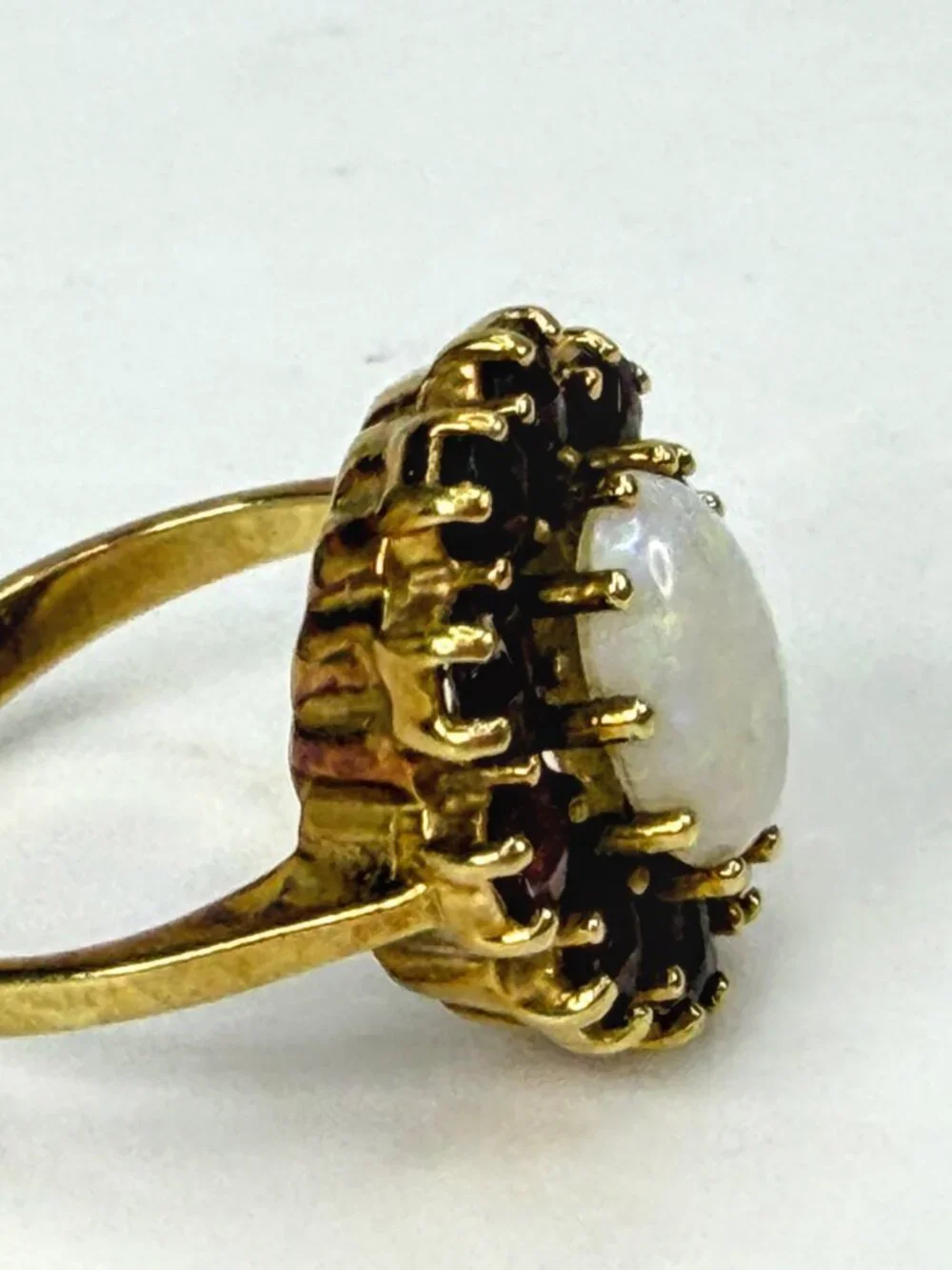 Vintage 14K Gold Opal Garnet Cluster Halo Cocktail Ring Size 5.5 JR1982